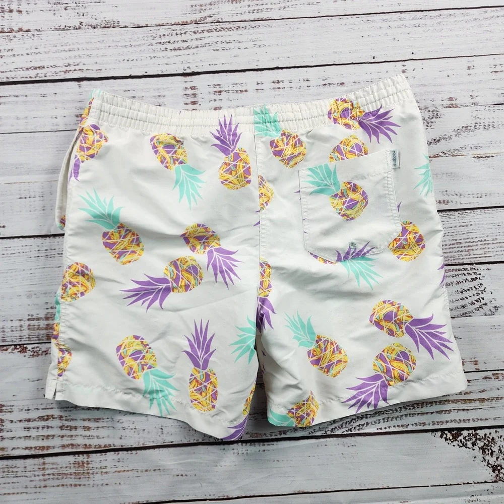 Chubbies Mens Medium Swim Trunks Lined White Pineapple Tropical Graphic Shorts